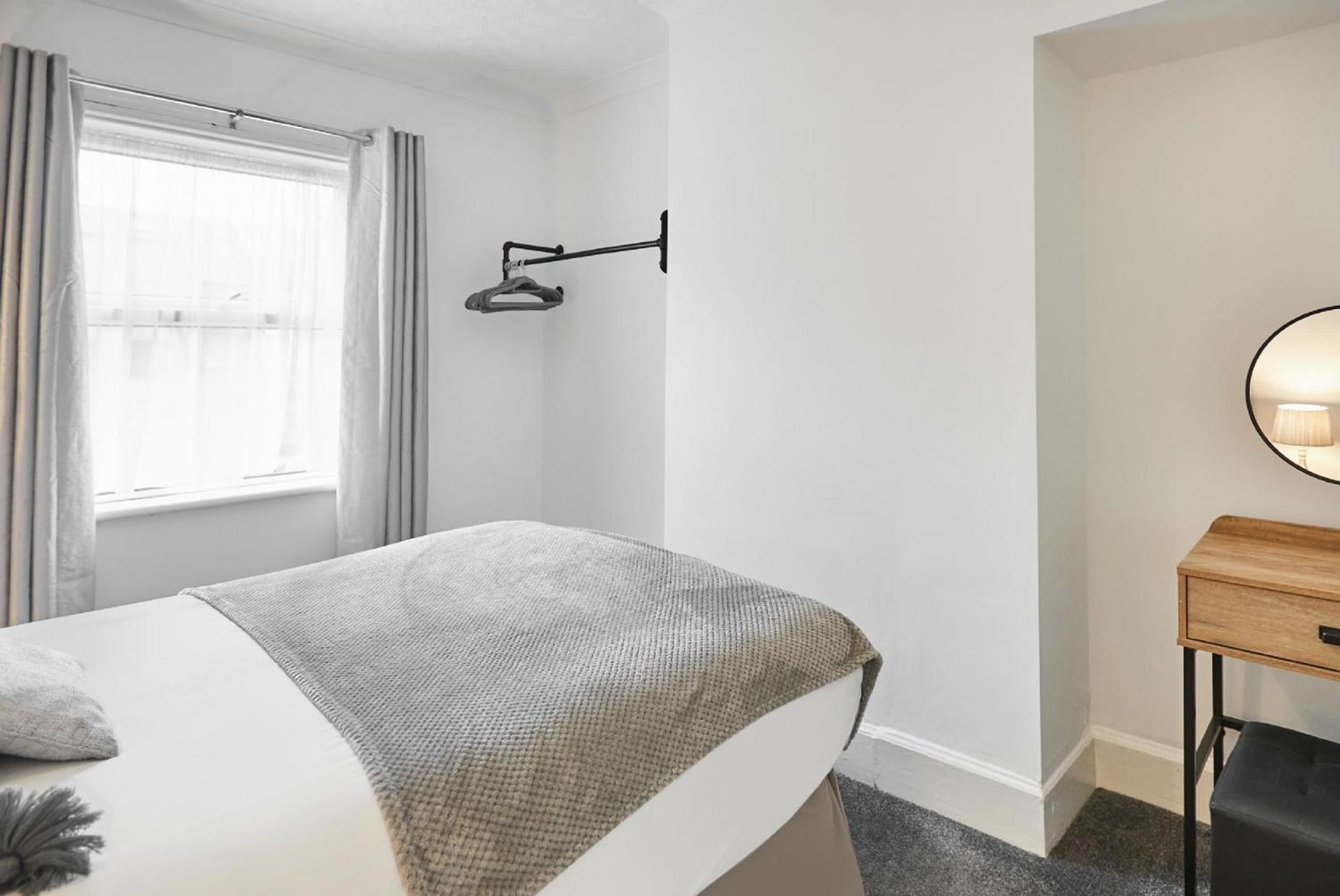 Apartment 4 Glencoe Holiday Apartments Уитби Екстериор снимка